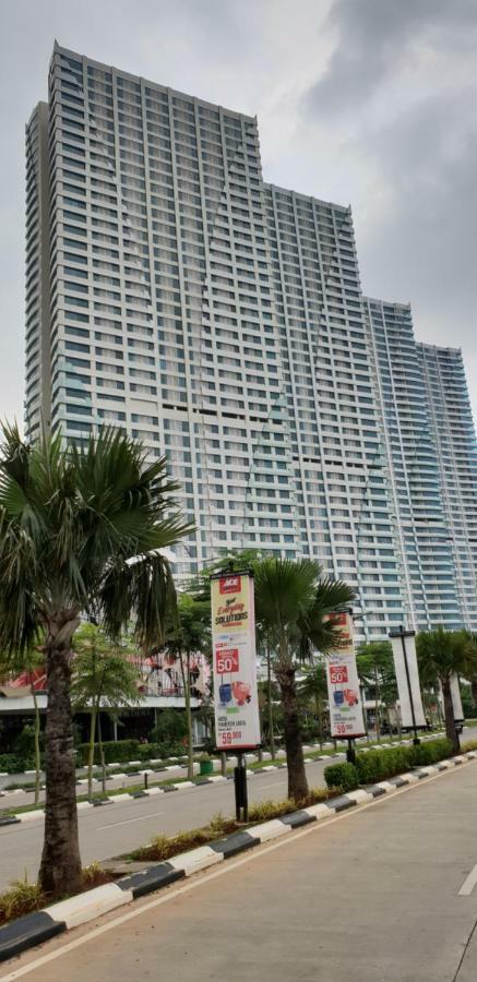 Panoramic View Grand Kamala Lagoon Bekasi Exterior photo